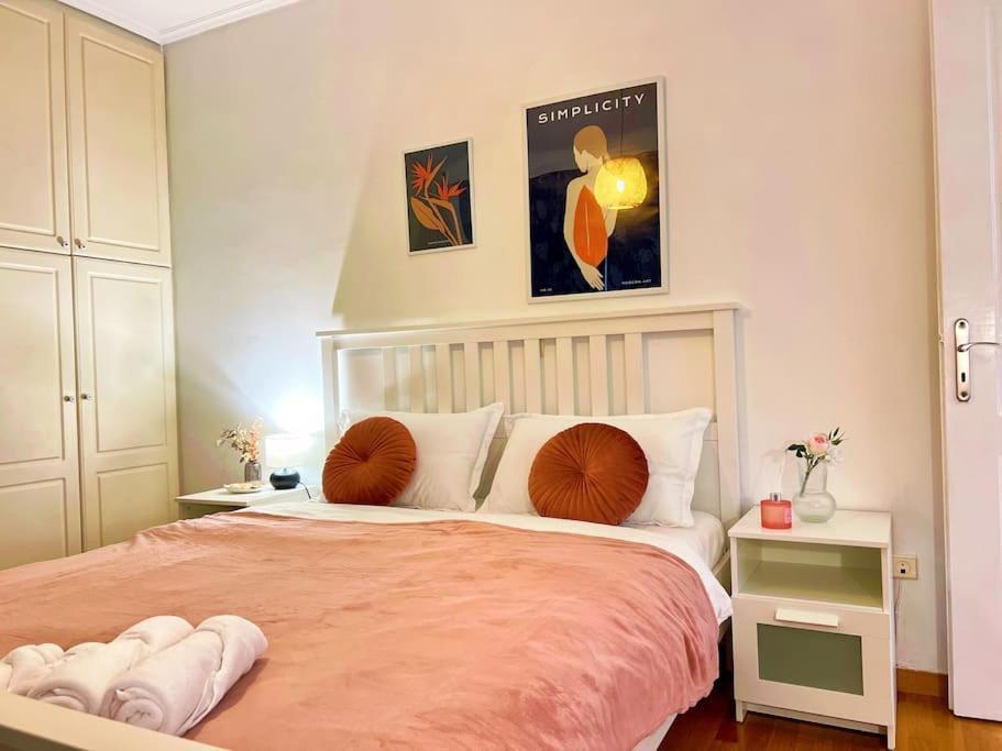 Cozy Fairytal Garden Apartment, Family Friendly, Free Parking, 15 Min To Airport Atenas Exterior foto