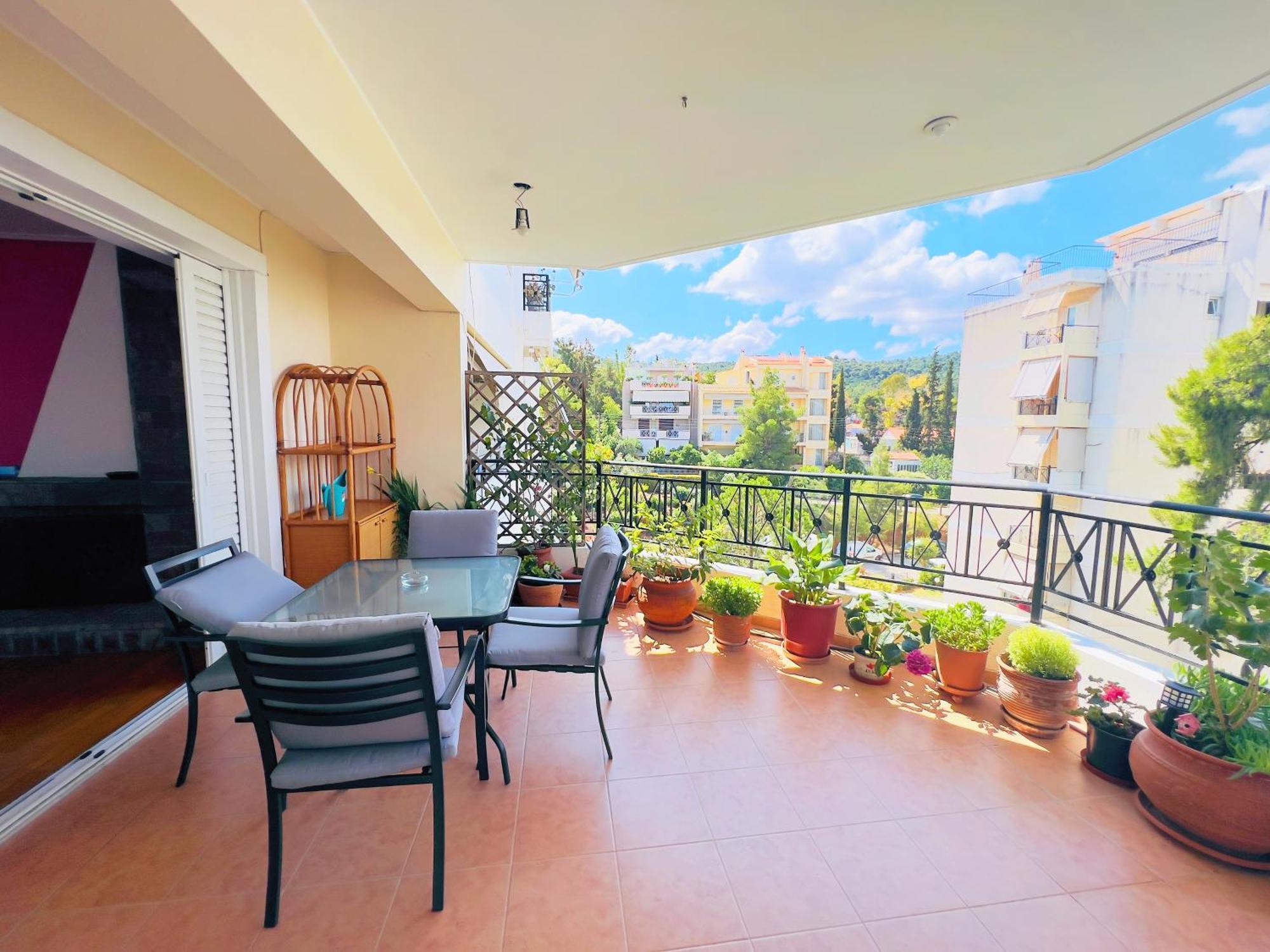 Cozy Fairytal Garden Apartment, Family Friendly, Free Parking, 15 Min To Airport Atenas Exterior foto